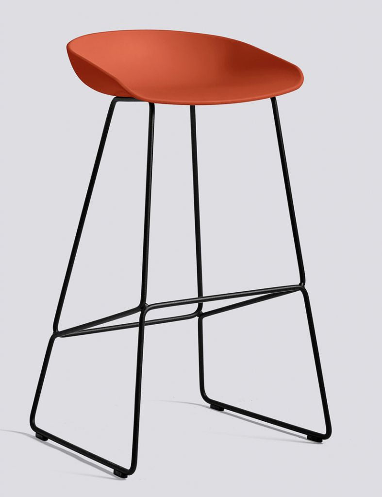 About a Stool AAS 38 Tabouret de Cuisine (mi-haut) HAY