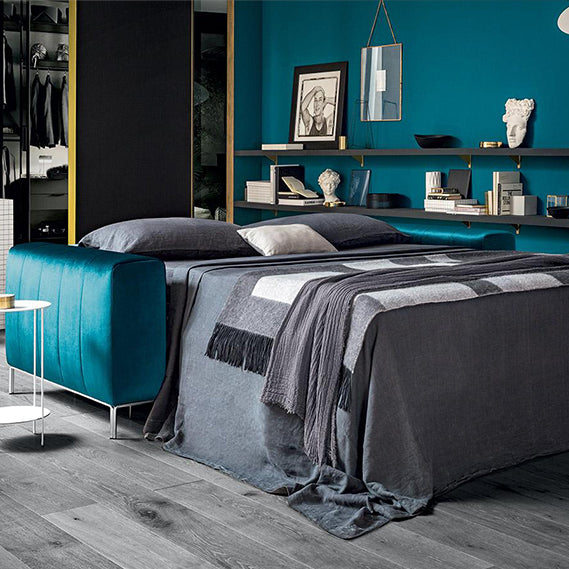 Canapé convertible Velours bleu Nixon de la marque Félis - En mode nuit / lit - Luccioni Mobilier