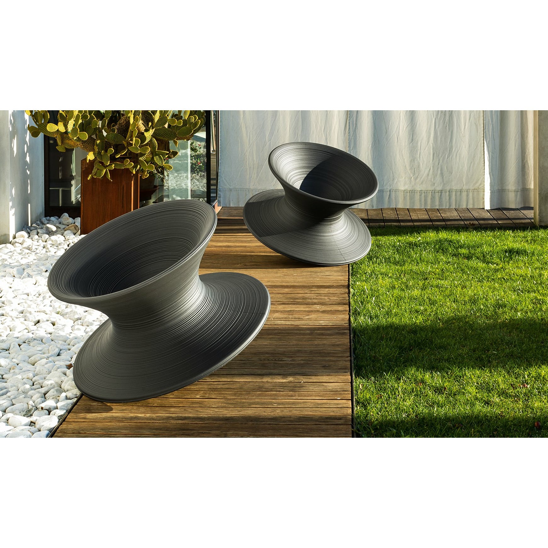 Spun Fauteuil d'extérieur MAGIS