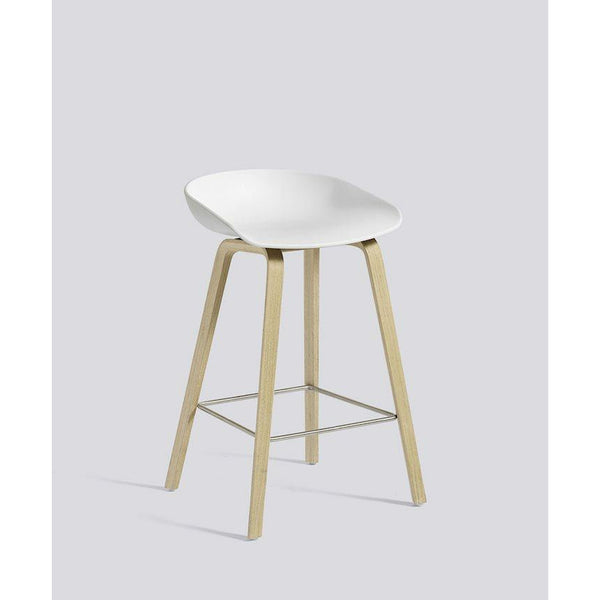 About a Stool AAS 32 Tabouret de Cuisine (mi-haut) HAY